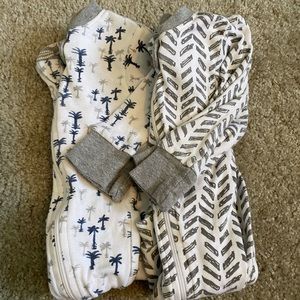 Set of Burt’s Bees Baby sleepers